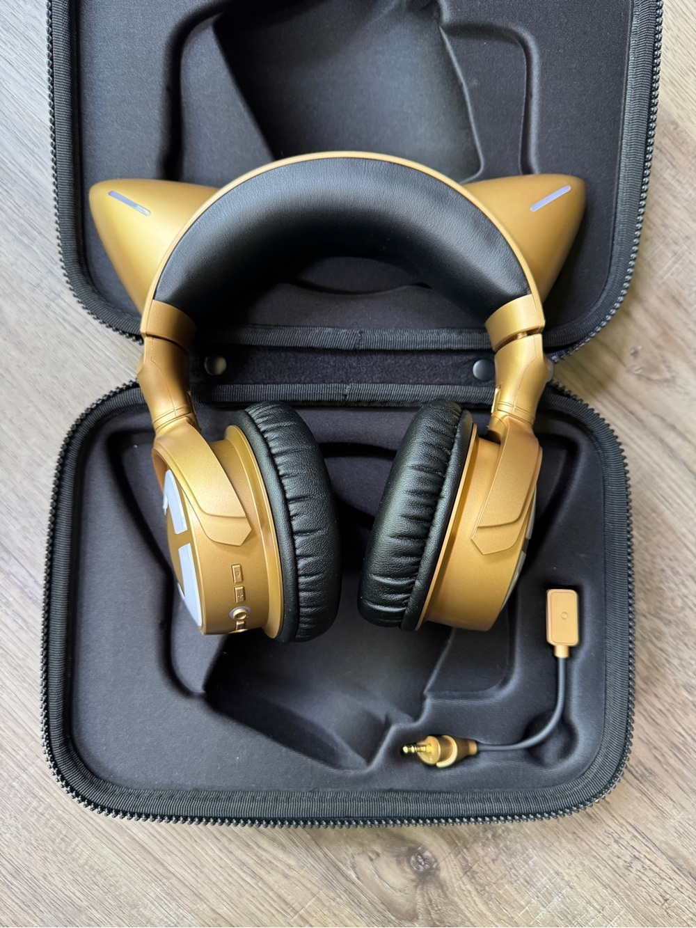 YOWU Cat Ear Headphones 4GS - RGB Gaming Headset - Gold LIKE NEW